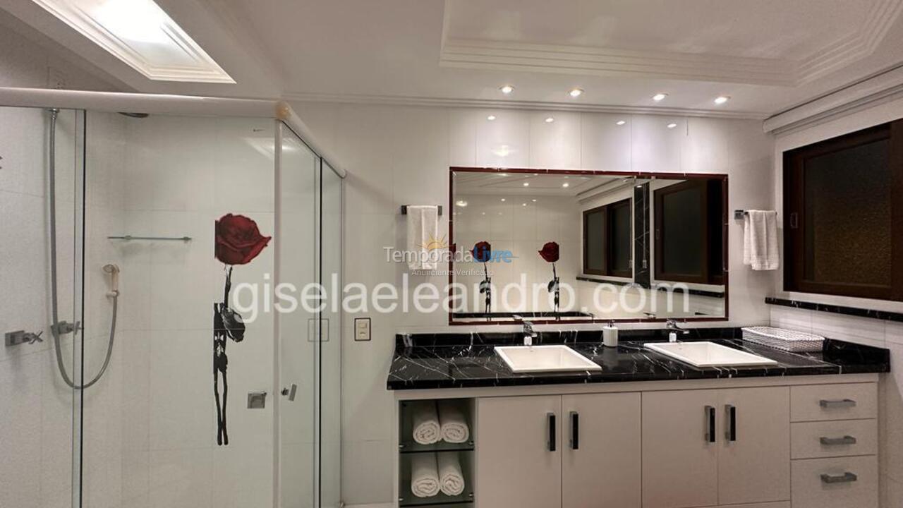 House for vacation rental in Florianopolis (Jurerê Internacional)