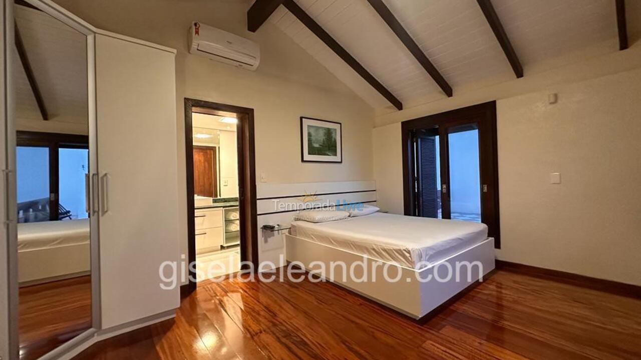 House for vacation rental in Florianopolis (Jurerê Internacional)