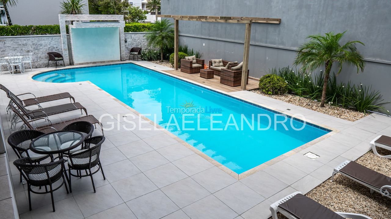 House for vacation rental in Florianopolis (Jurerê Internacional)
