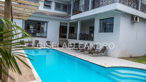 Jurere International Sea House