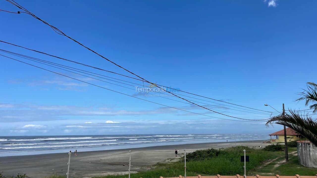 House for vacation rental in Itanhaém (Balneario Jequetiba)