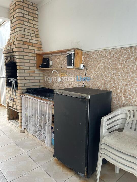 House for vacation rental in Itanhaém (Balneario Jequetiba)