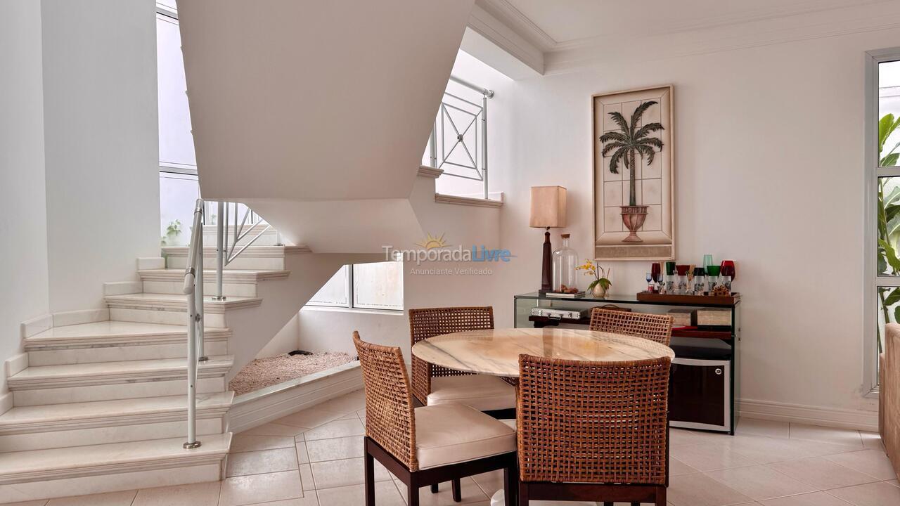 Casa para alquiler de vacaciones em São Sebastião (Praia da Baleia)