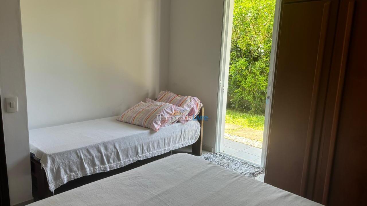 Casa para alquiler de vacaciones em Ubatuba (Praia do Tenório)