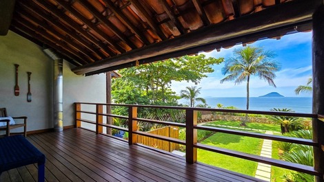 Belíssima Casa Frente ao Mar em Barra do Una Locação e Venda !
