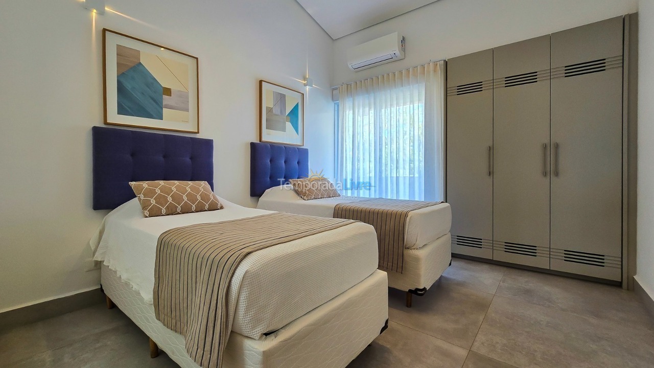 Casa para aluguel de temporada em São Sebastião (Barra do Una)