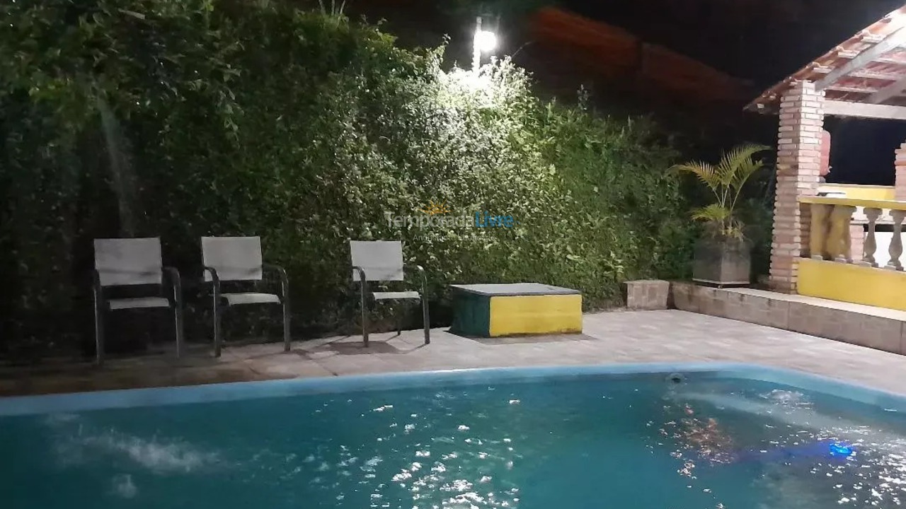 Chácara / sítio para aluguel de temporada em Itapecerica da Serra (Itaquaxiara)