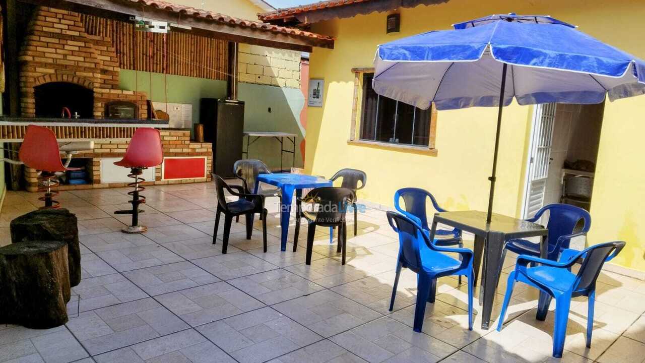 Casa para aluguel de temporada em Bertioga (Praia do Indaiá)