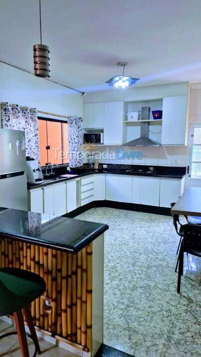 Casa para aluguel de temporada em Bertioga (Praia do Indaiá)