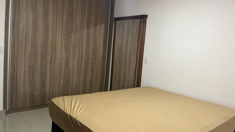 Ed Dubai 2 - 4 bedrooms, 2 suites and 3 bedrooms with air conditioning, 2 garages