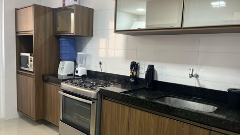 Ed Dubai 2 - 4 bedrooms, 2 suites and 3 bedrooms with air conditioning, 2 garages