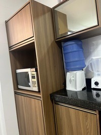 Ed Dubai 2 - 4 bedrooms, 2 suites and 3 bedrooms with air conditioning, 2 garages