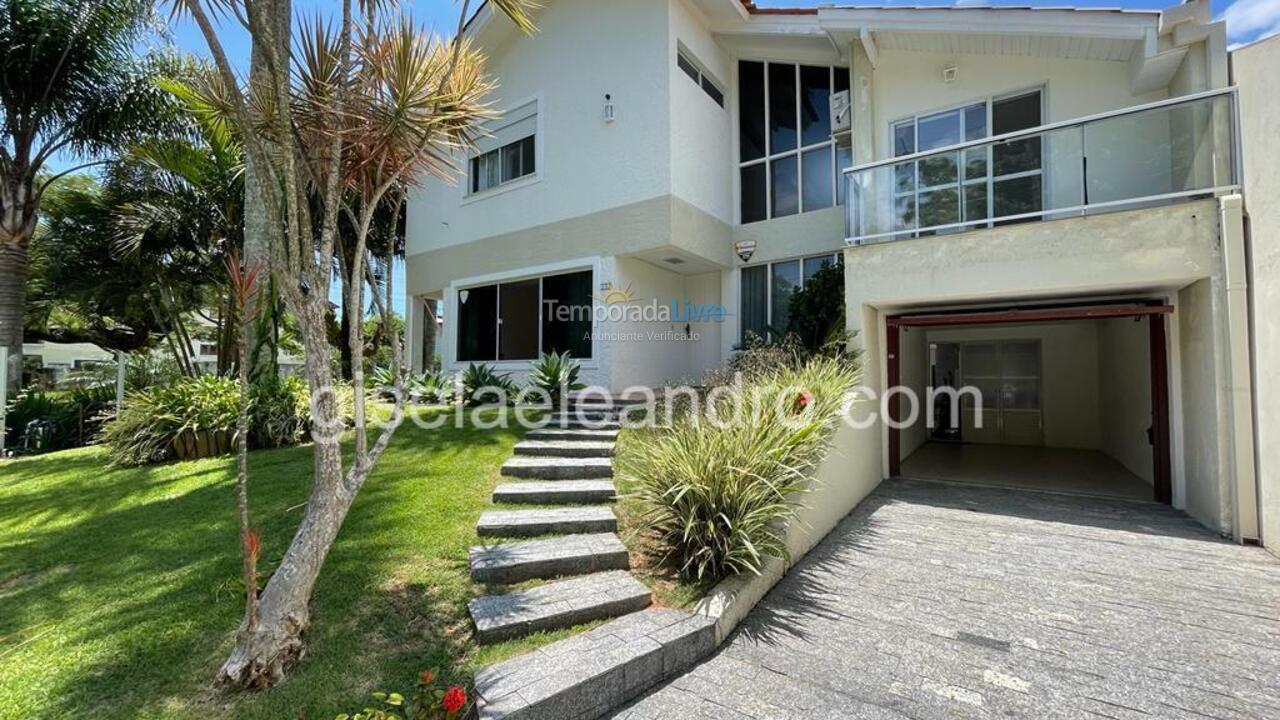 House for vacation rental in Florianopolis (Jurerê Internacional)