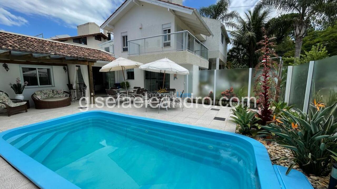 House for vacation rental in Florianopolis (Jurerê Internacional)