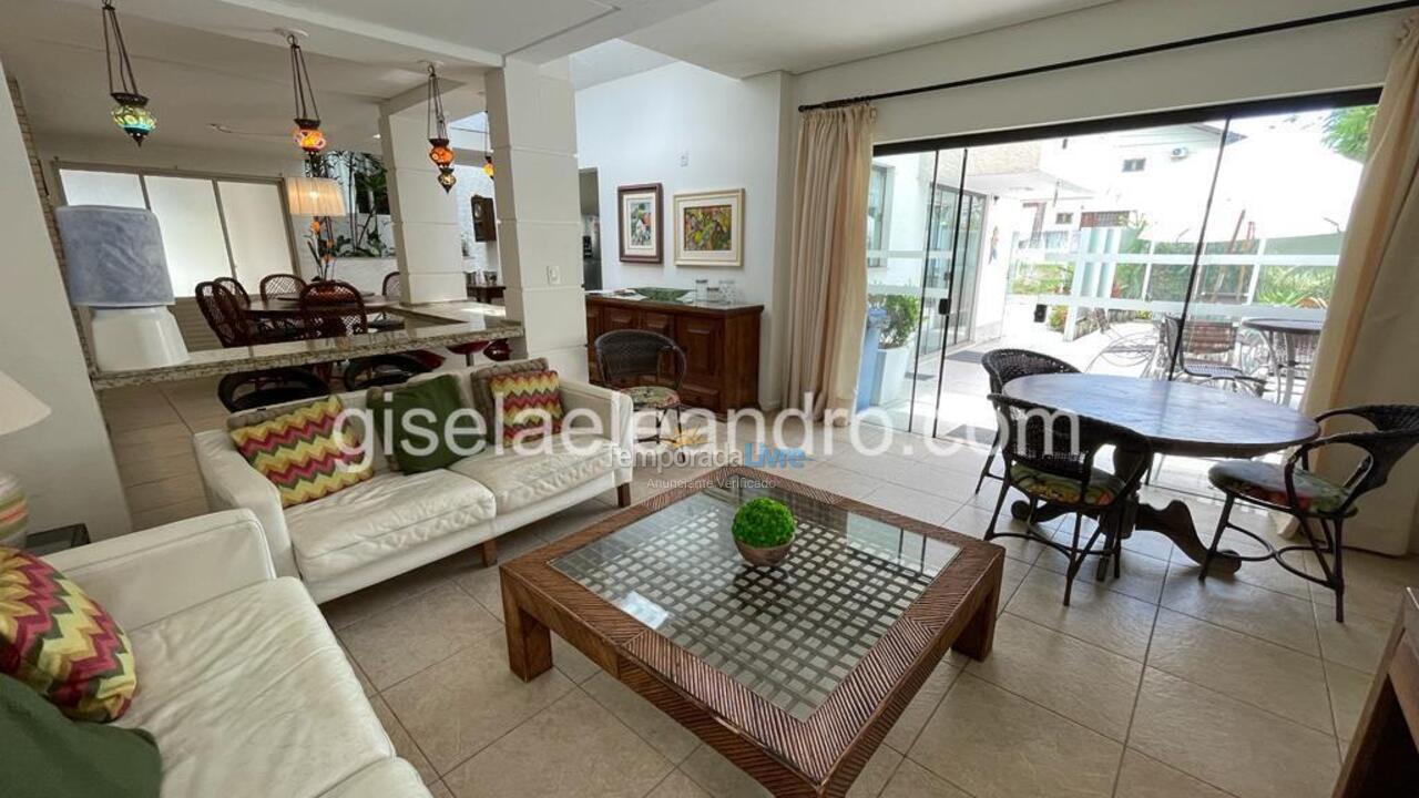 House for vacation rental in Florianopolis (Jurerê Internacional)