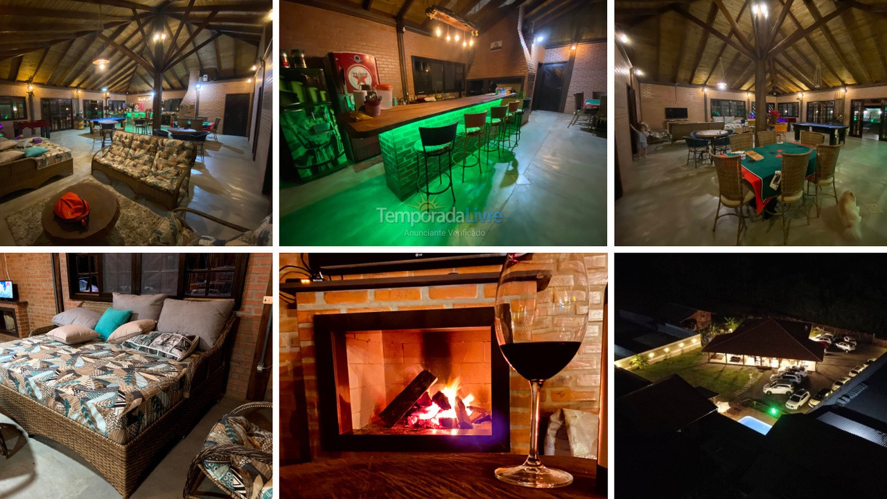 Casa para aluguel de temporada em São Francisco do Sul (Vila da Glória)