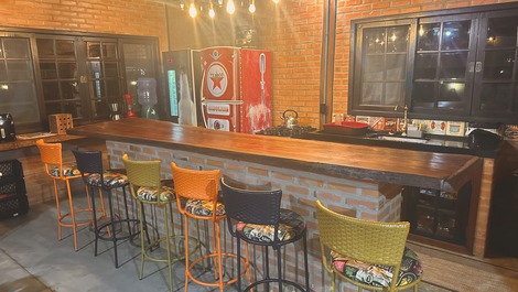 Casa Vila Say - 04 quartos c/Ar e Piscina Aquecida