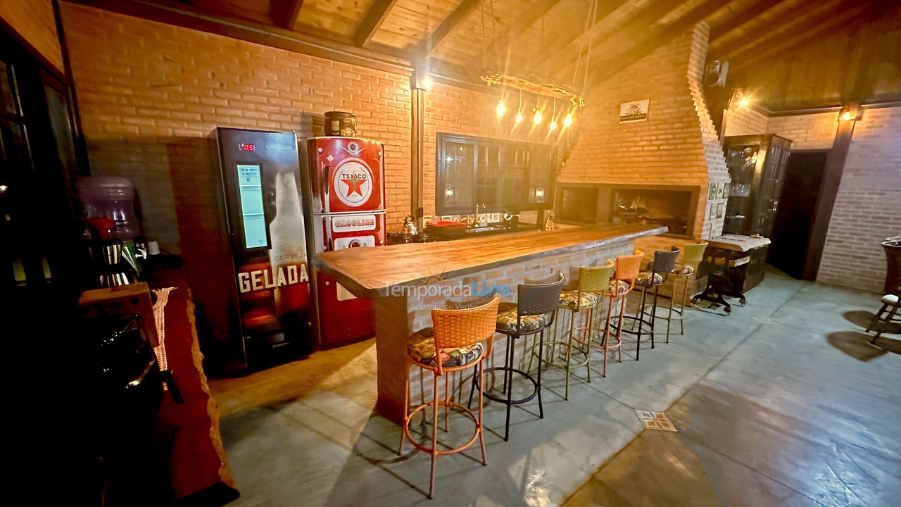 Casa para aluguel de temporada em São Francisco do Sul (Vila da Glória)