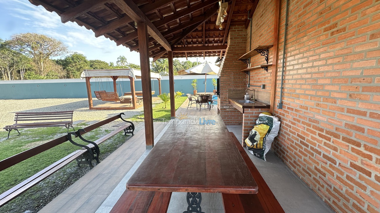 Casa para aluguel de temporada em São Francisco do Sul (Vila da Glória)