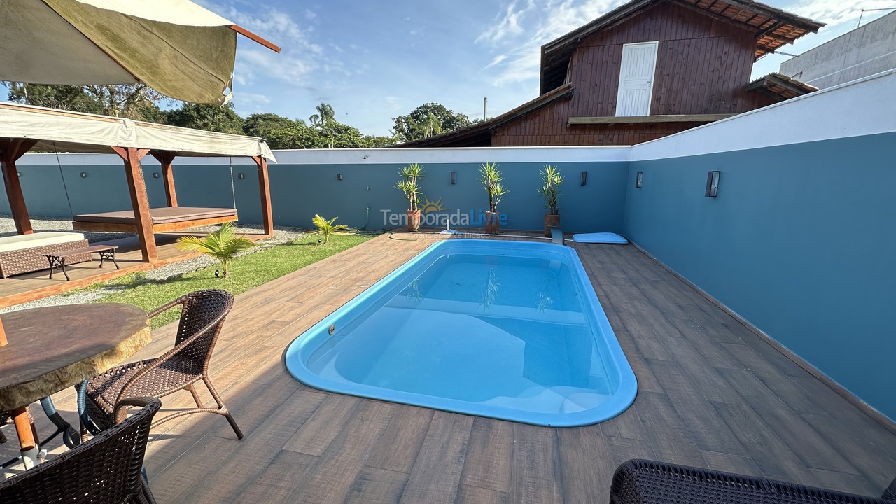 Casa para aluguel de temporada em São Francisco do Sul (Vila da Glória)