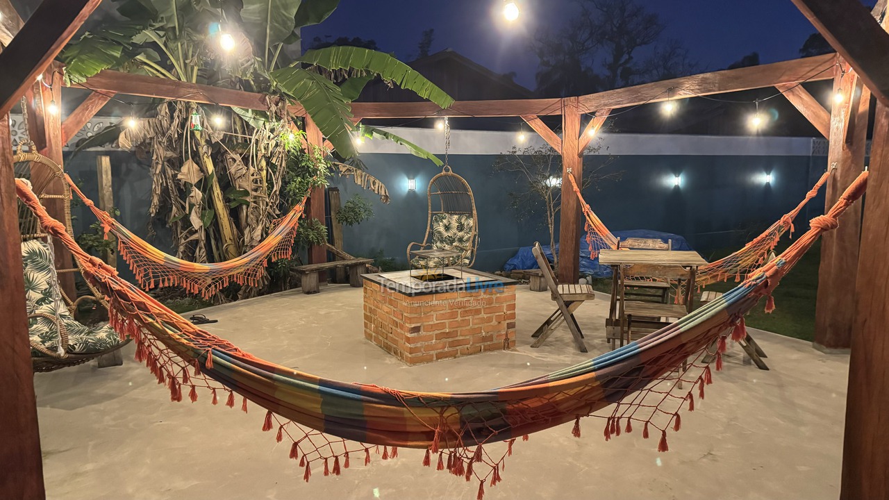 Casa para aluguel de temporada em São Francisco do Sul (Vila da Glória)