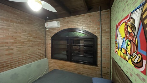 Casa Vila Say - 04 quartos c/Ar e Piscina Aquecida