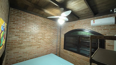 Casa Vila Say - 04 quartos c/Ar e Piscina Aquecida