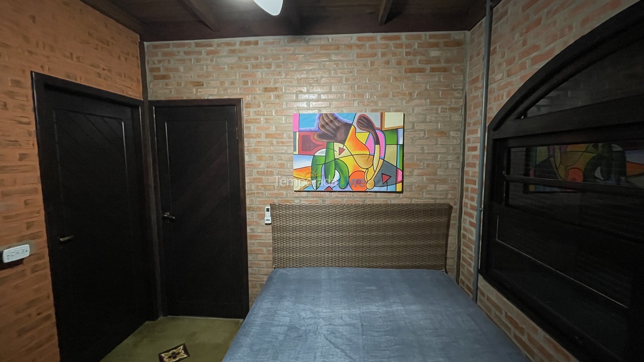 Casa para aluguel de temporada em São Francisco do Sul (Vila da Glória)