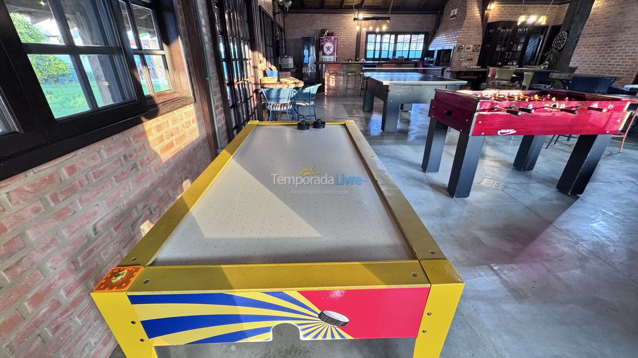 Casa para aluguel de temporada em São Francisco do Sul (Vila da Glória)