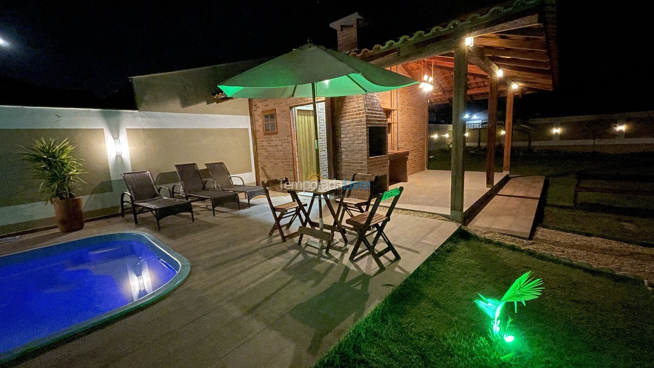 Casa para aluguel de temporada em São Francisco do Sul (Vila da Glória)