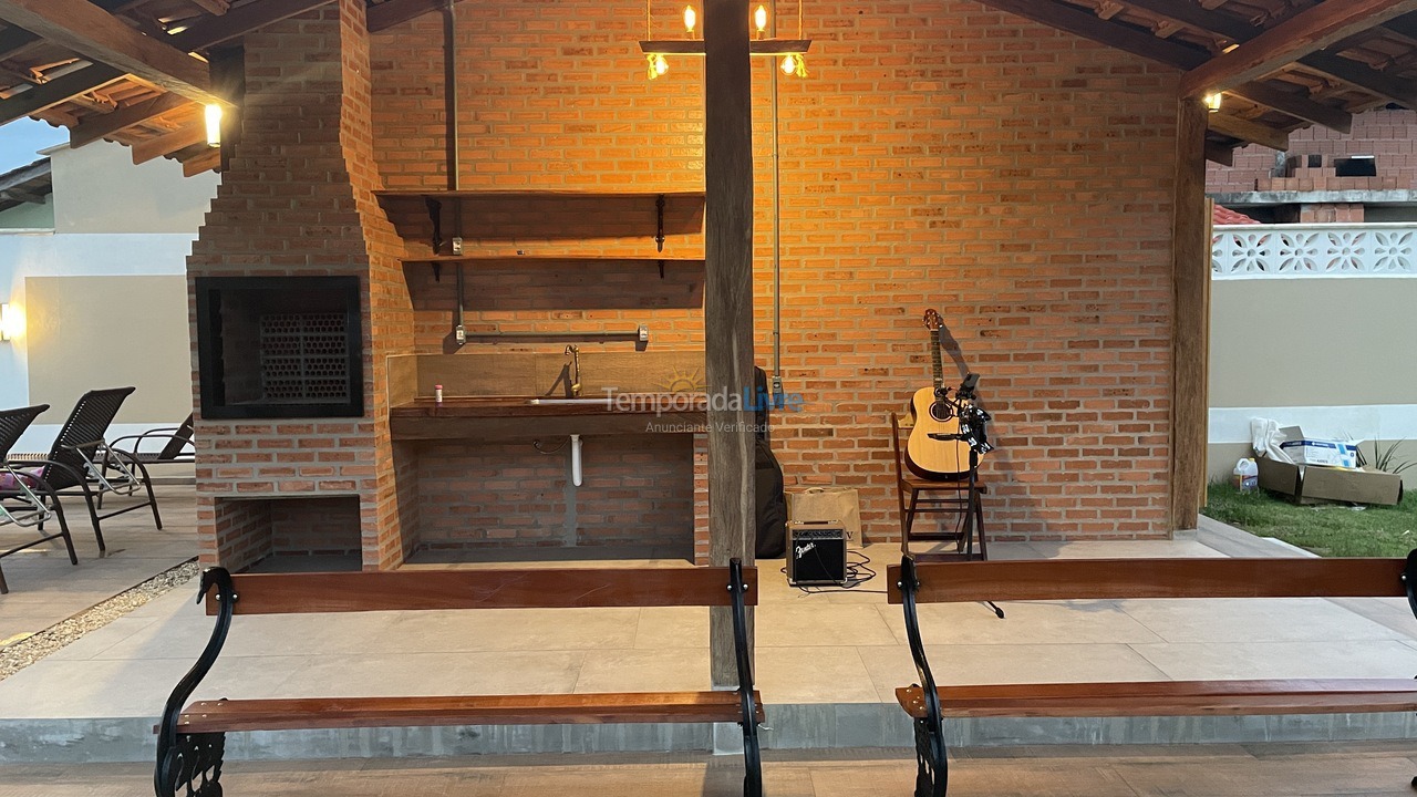 Casa para aluguel de temporada em São Francisco do Sul (Vila da Glória)