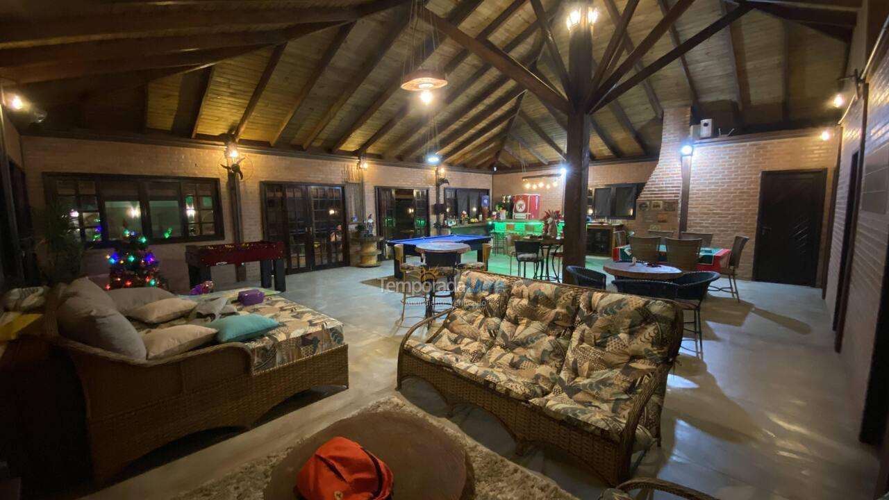 Casa para aluguel de temporada em São Francisco do Sul (Vila da Glória)