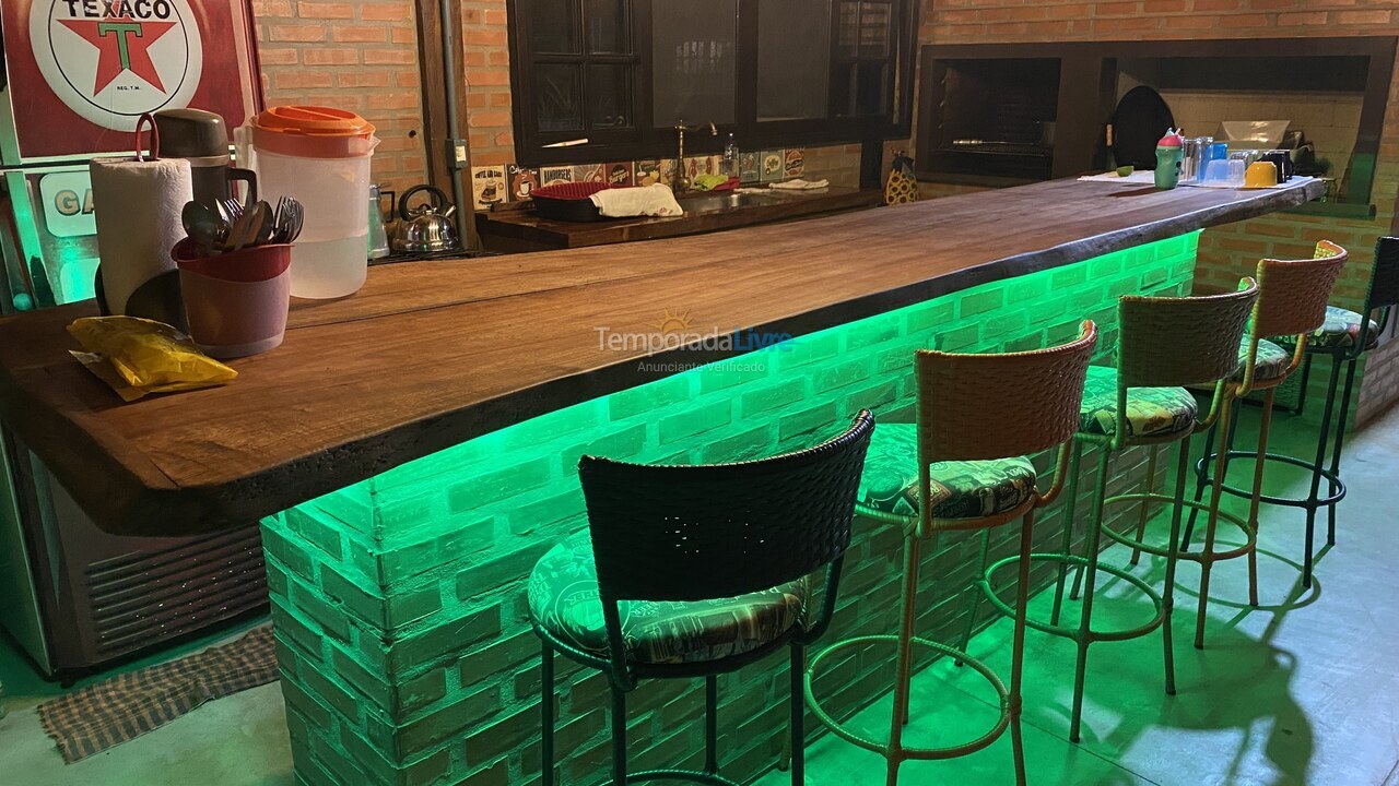 Casa para aluguel de temporada em São Francisco do Sul (Vila da Glória)