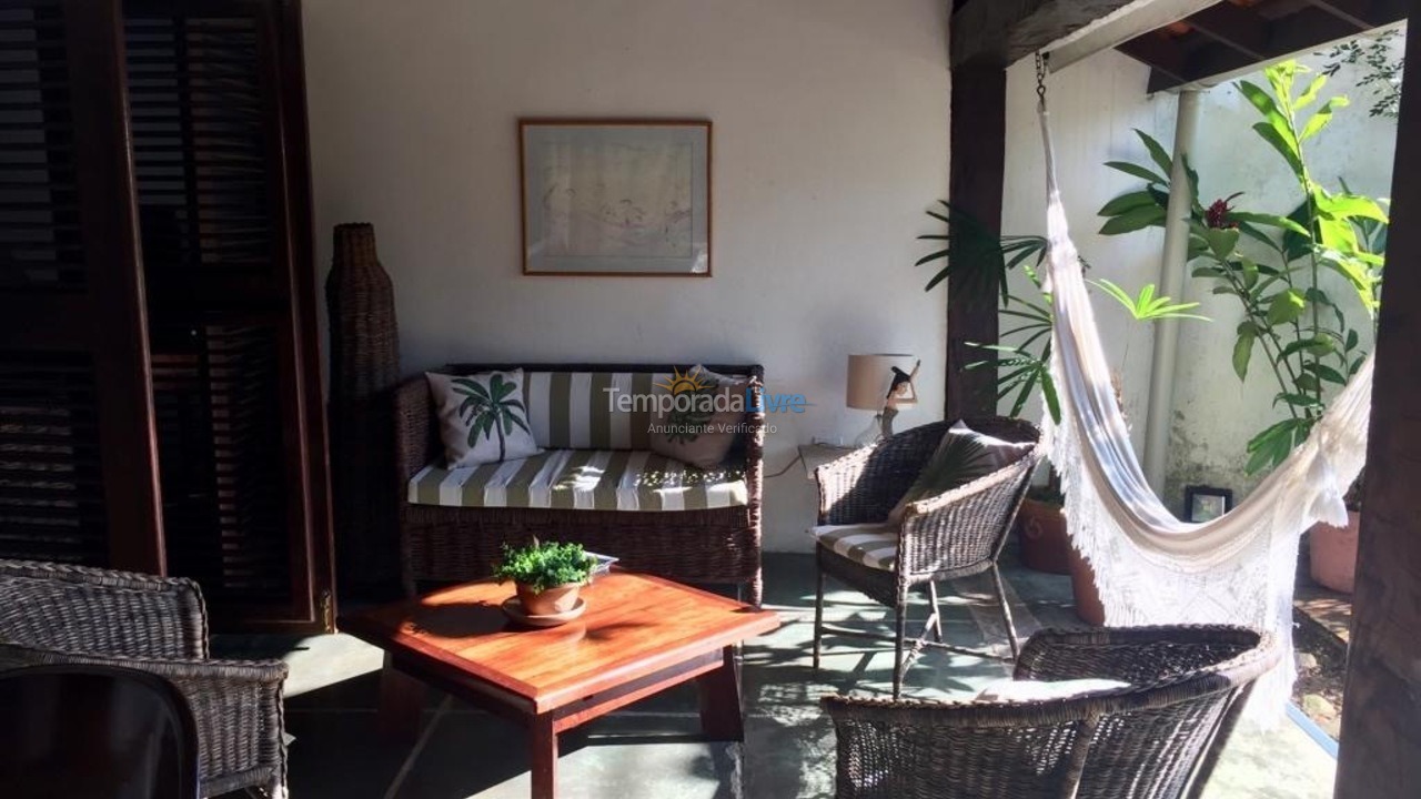 Casa para aluguel de temporada em São Sebastião (Barra do Una)