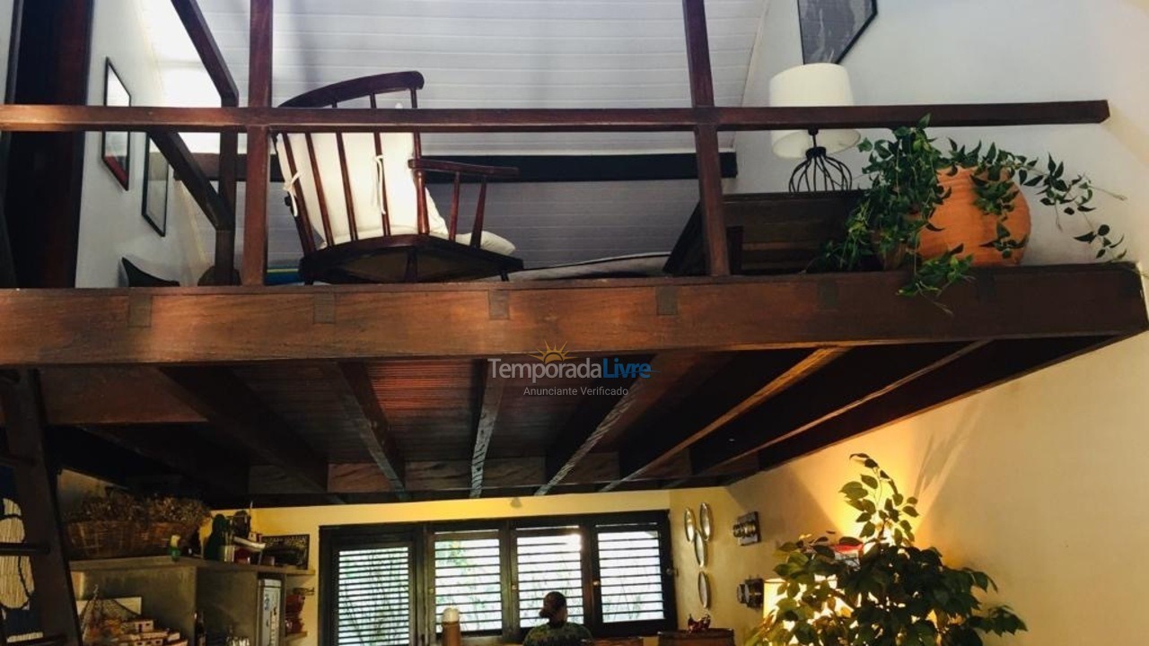 Casa para aluguel de temporada em São Sebastião (Barra do Una)