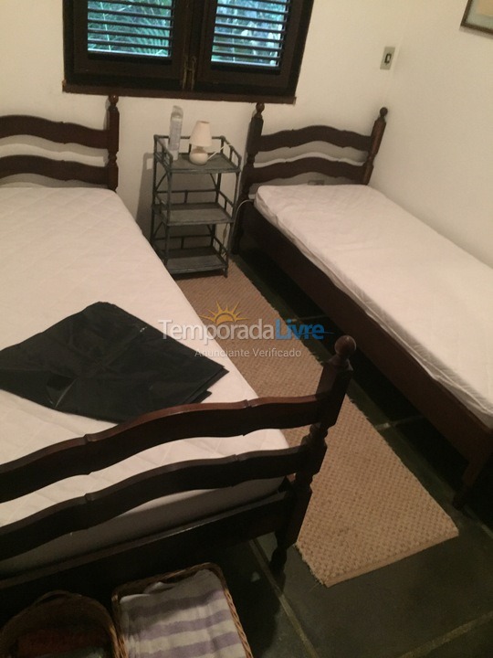 Casa para aluguel de temporada em São Sebastião (Barra do Una)