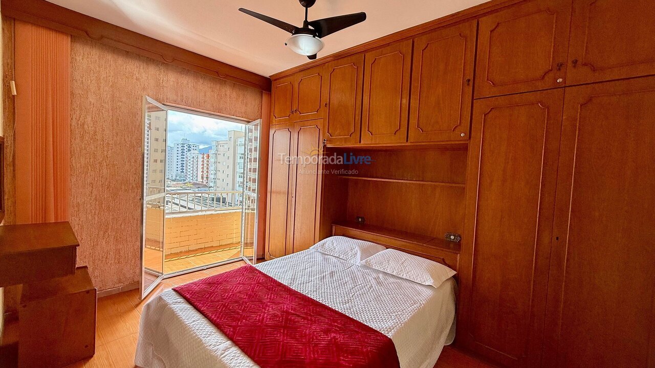 Apartamento para aluguel de temporada em Praia Grande (Vila Tupi)