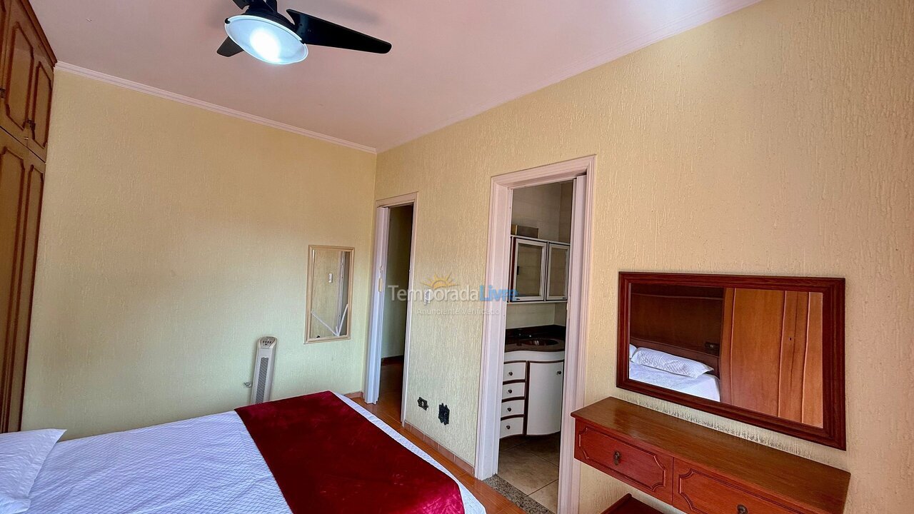 Apartamento para aluguel de temporada em Praia Grande (Vila Tupi)