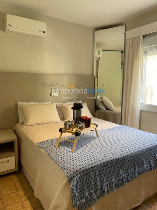 Apartment for vacation rental in Guarujá (Enseada)