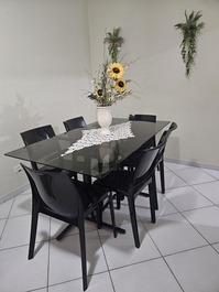 Guarujá Pitangueiras Apartment with Air Conditioning, Garage, Cable TV and Internet