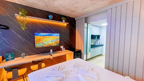 Setai Yacht Studio 2 - By Almare Flats