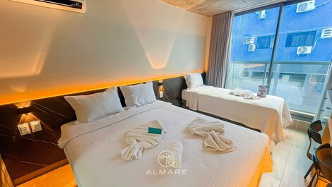 Setai Yacht Studio 2 - By Almare Flats