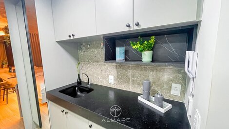 Setai Yacht Studio 2 - By Almare Flats