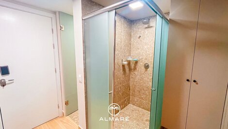 Setai Yacht Studio 2 - By Almare Flats