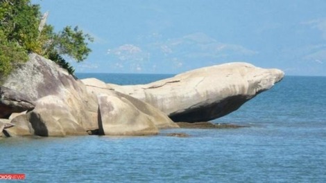 Lindo apto. 2 dor. churras. na varanda e linda vista para mar