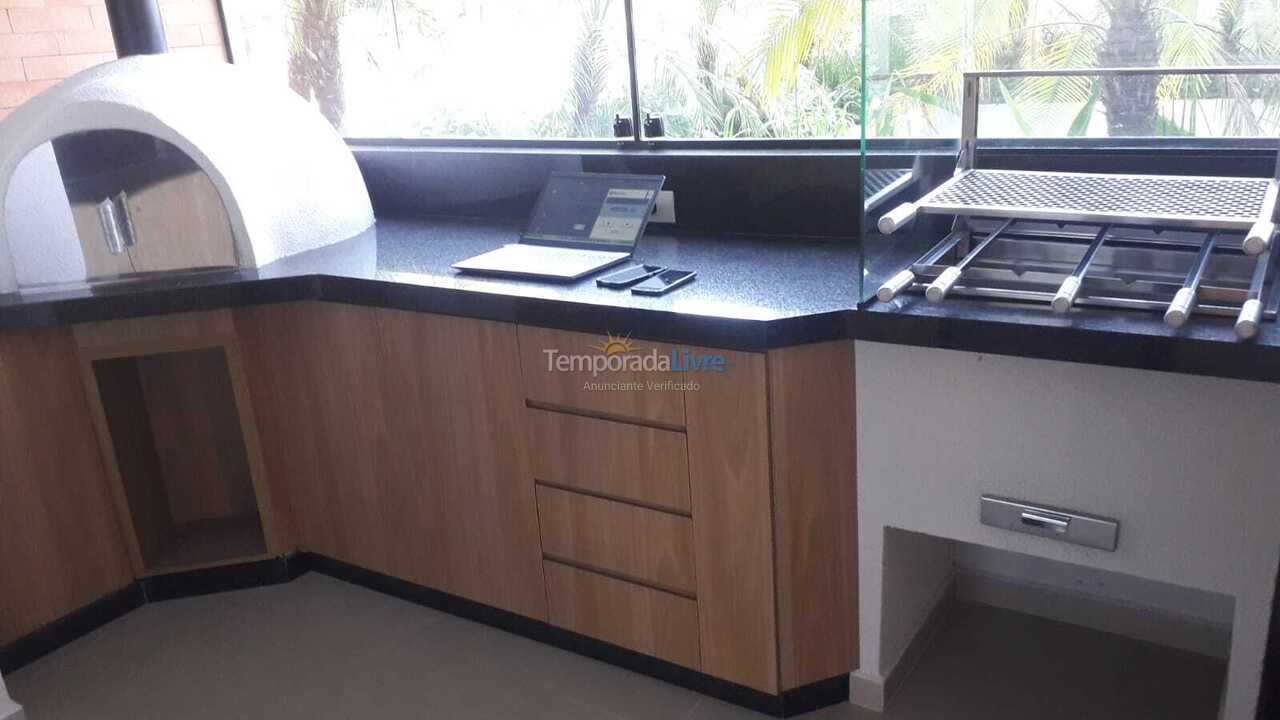 Apartamento para aluguel de temporada em Caraguatatuba (Martim de Sá)