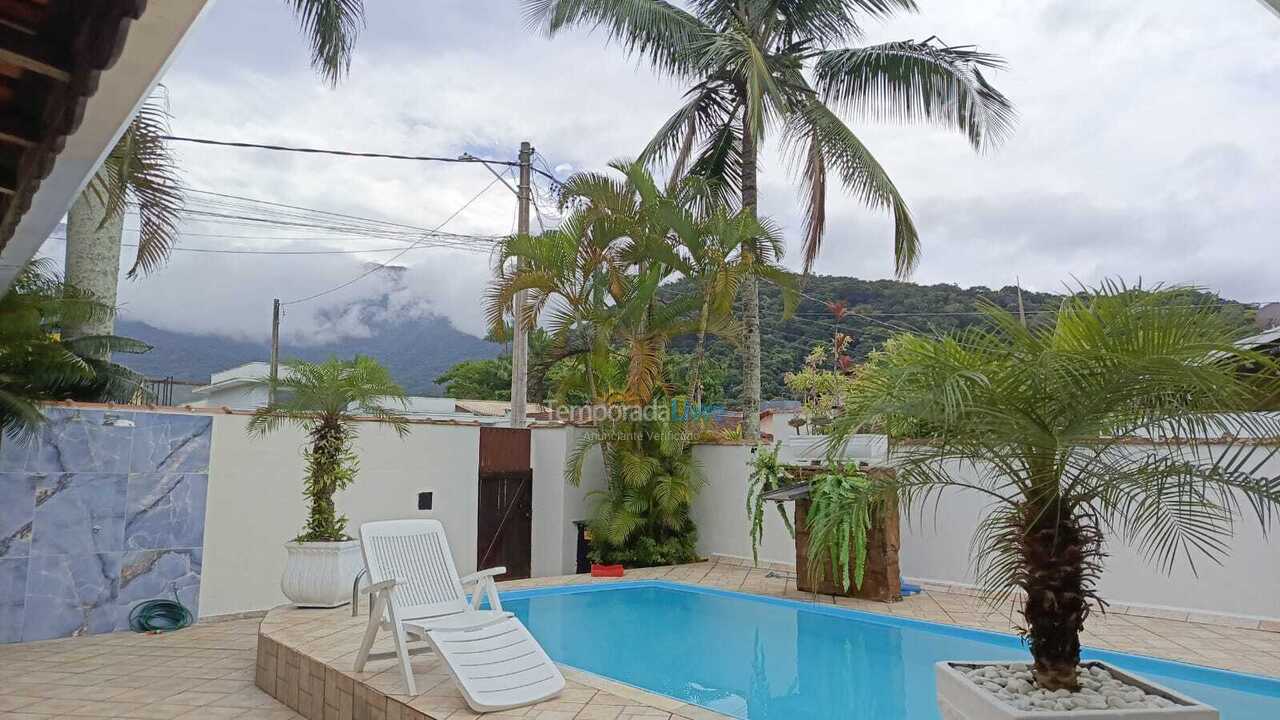 Casa para alquiler de vacaciones em Caraguatatuba (Massaguaçu)