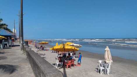 Apartamento en Mongaguá justo en la arena