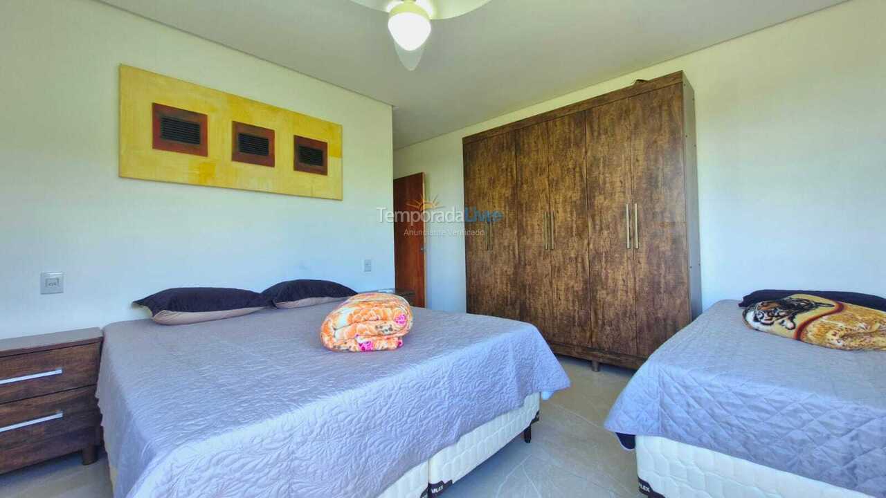 Casa para alquiler de vacaciones em Capitólio (água Limpa)