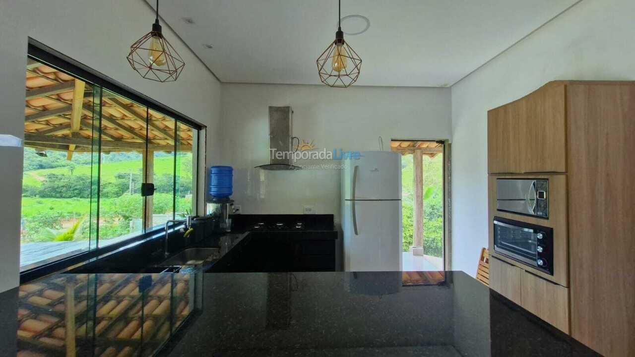 Casa para alquiler de vacaciones em Capitólio (água Limpa)